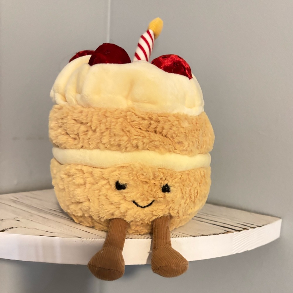 Jellycat Amusable Birthday Cake
